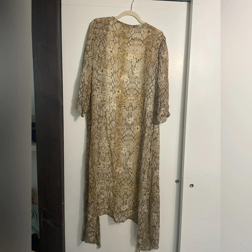 Spell Gypsy Vintage Aloha Python Duster OS - Picture 10 of 12